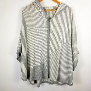 Mystree Gray & White Hooded Buttoned Poncho